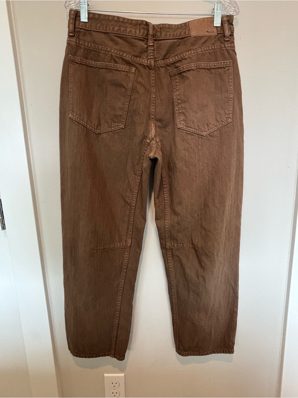 Madewell Darted Barrel Pants in Brown - Picture 2 of 6